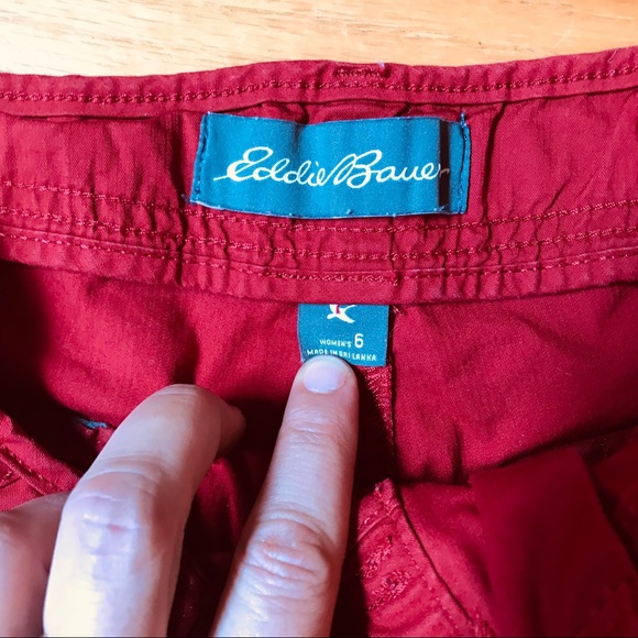 Eddie Bauer like new hiking shorts- 5” inseam - Picture 2 of 3